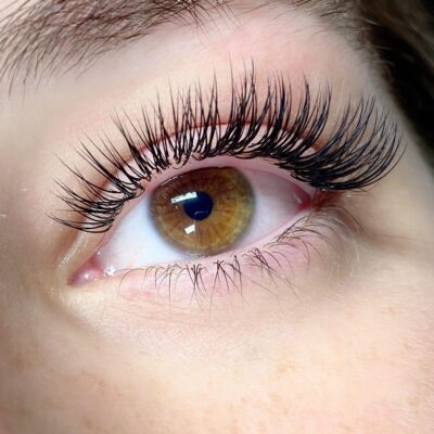 Full volume lash extensions