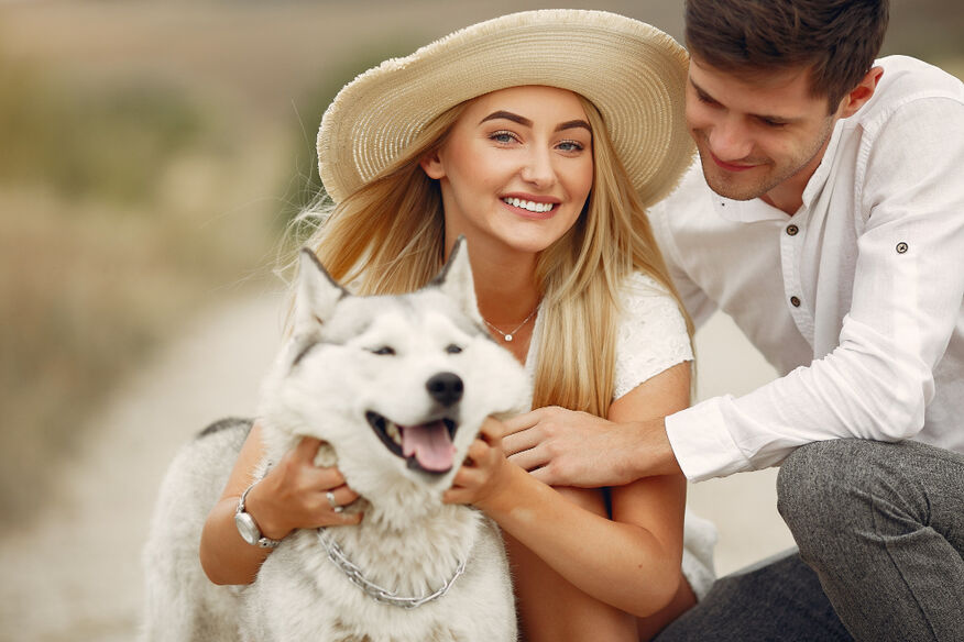 how-to-include-pet-in- your-wedding-photos