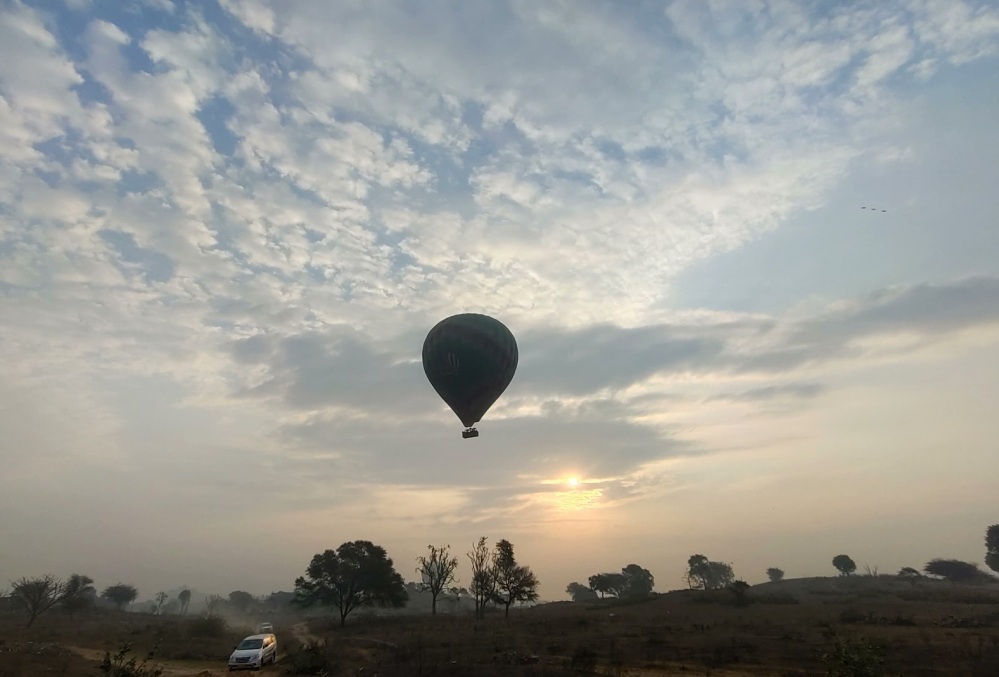 Hot air ballooning